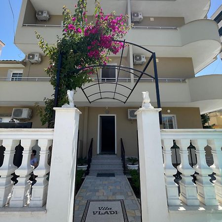 Vila Vladi Durres Exterior photo