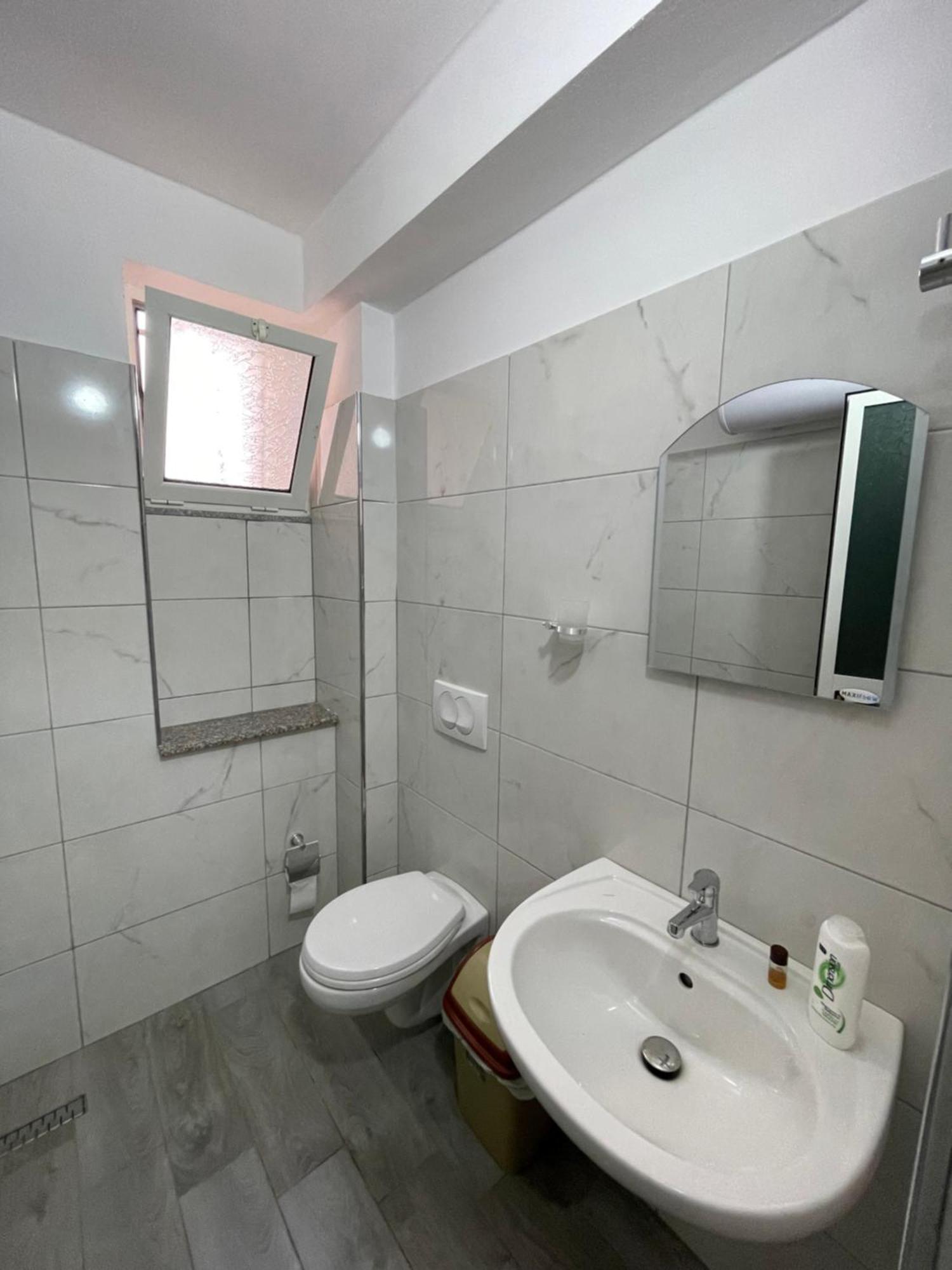 Vila Vladi Durres Exterior photo