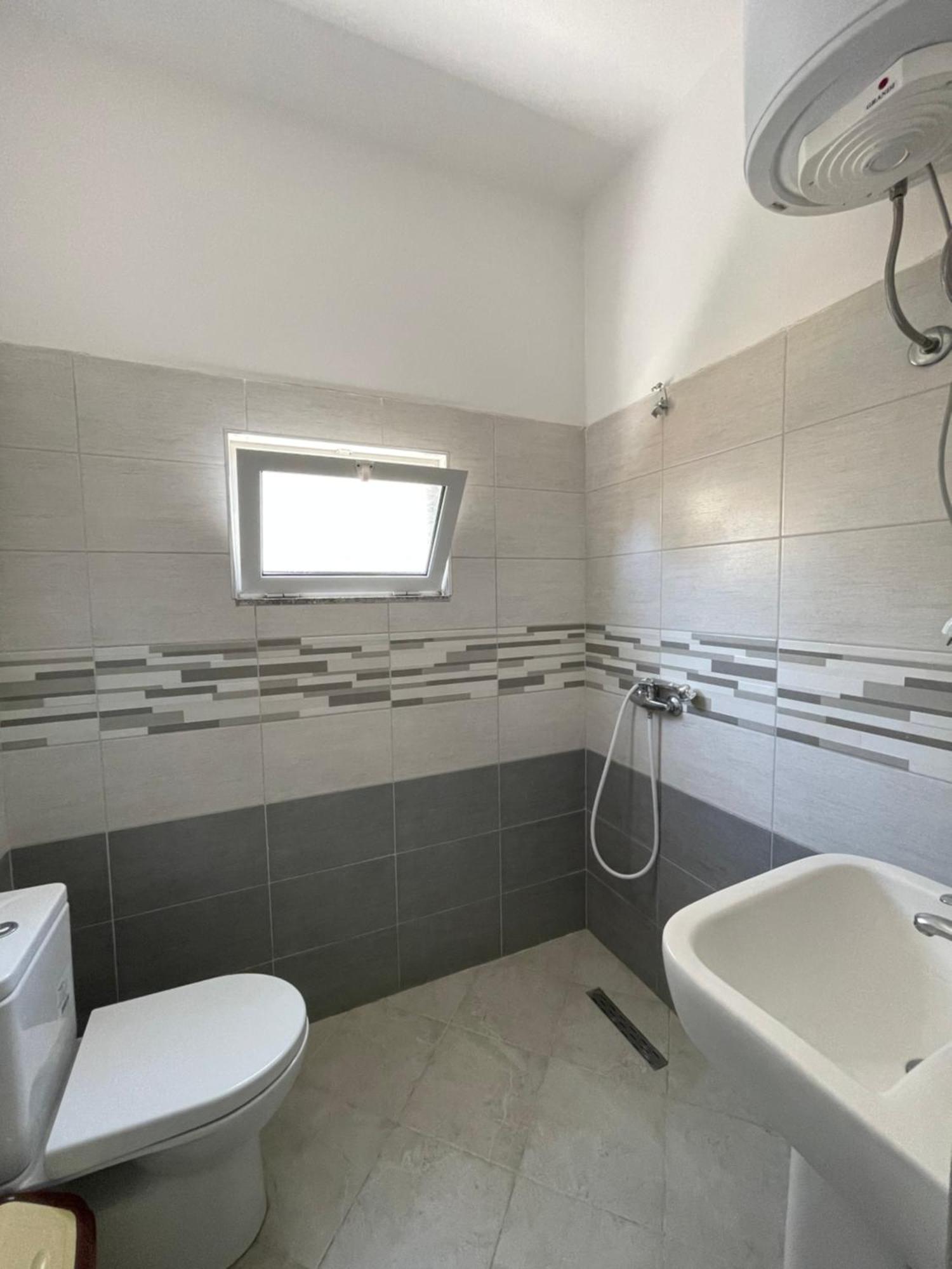 Vila Vladi Durres Exterior photo