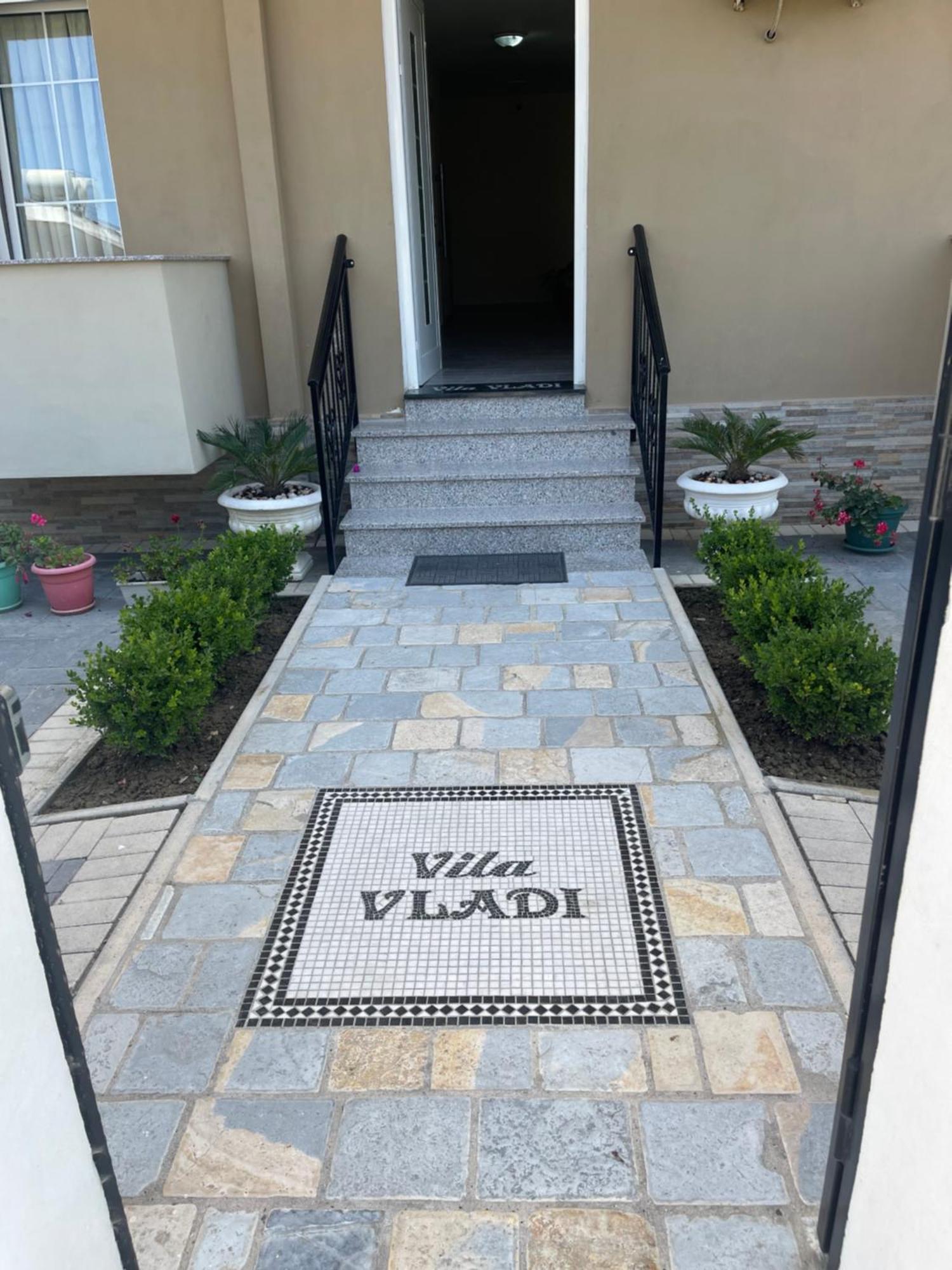 Vila Vladi Durres Exterior photo