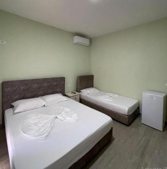 Vila Vladi Durres Exterior photo